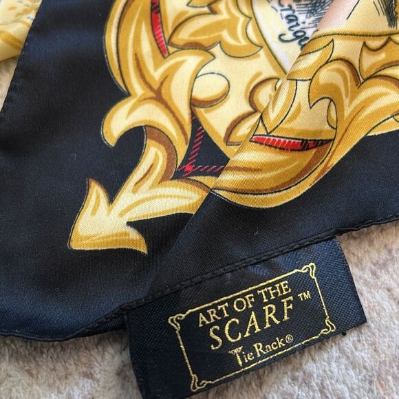 Edinburgh Castle, Red and Gold Castle Print Scarf art of the scarf,tie rack - Picture 6 of 7